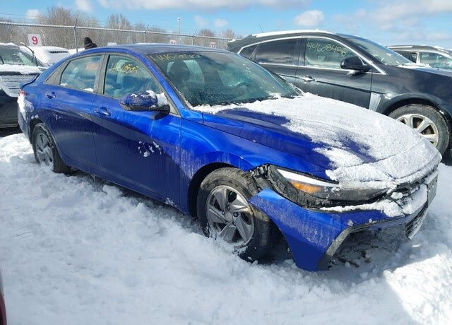 2024 HYUNDAI Elantra