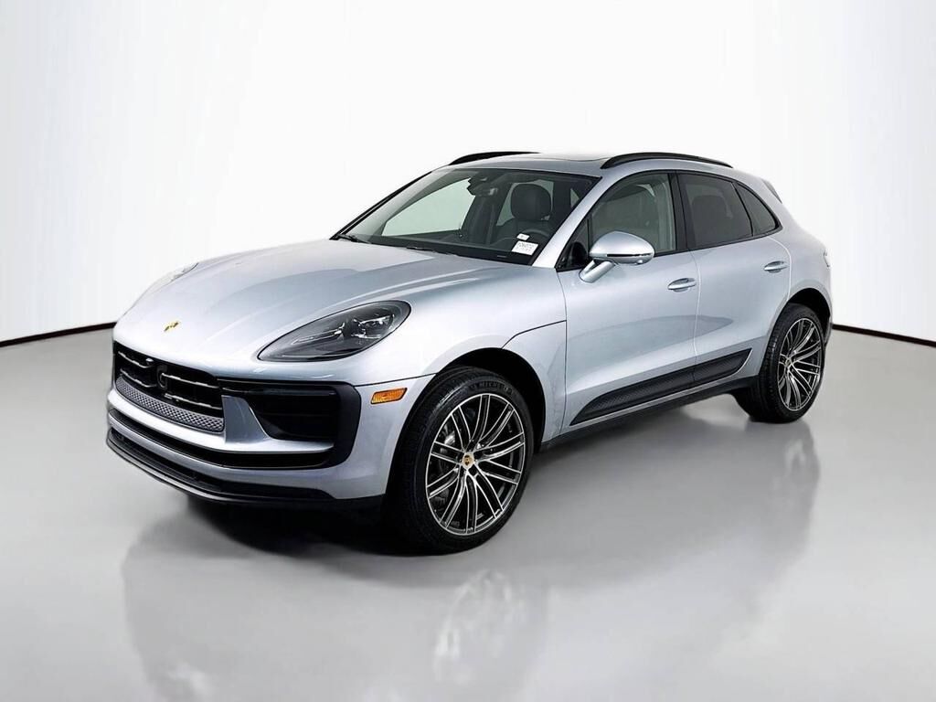 2026 PORSCHE Macan