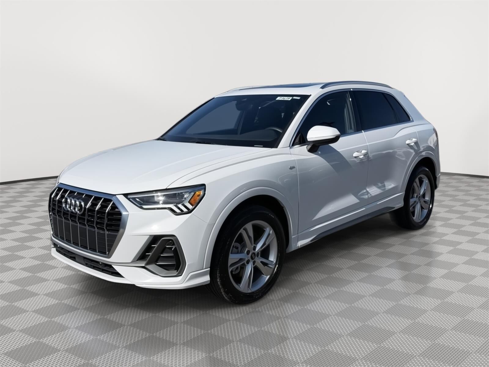 2023 AUDI Q3