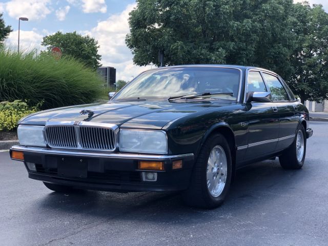 Jaguar XJ6