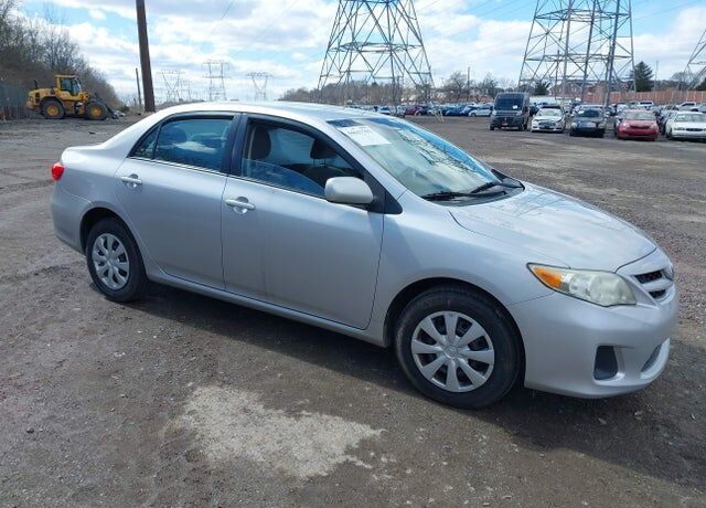 2011 TOYOTA Corolla
