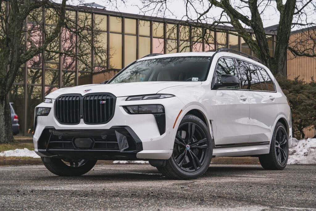 2023 BMW X7