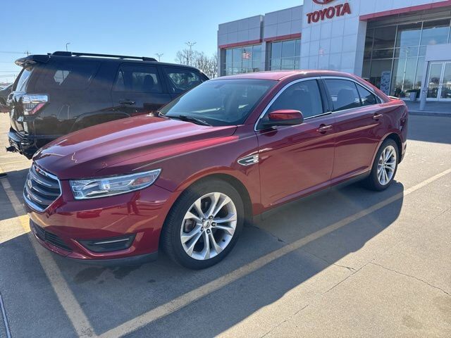 2013 FORD Taurus