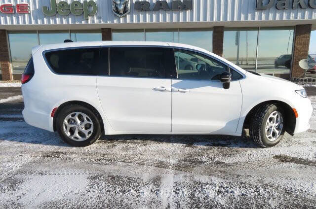 2024 CHRYSLER Pacifica