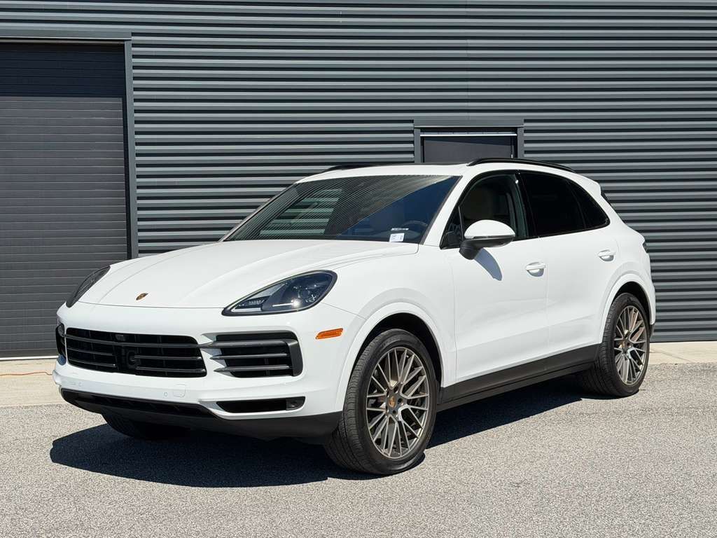 2023 PORSCHE Cayenne