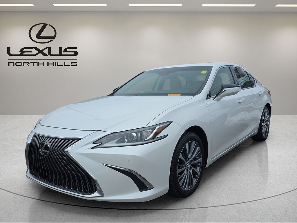 2019 LEXUS ES