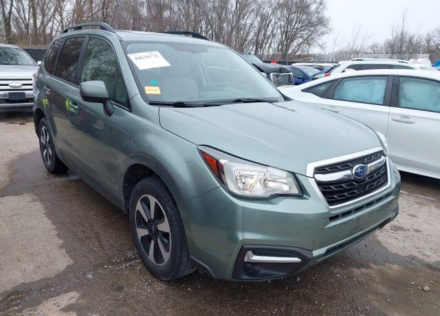 2017 SUBARU Forester