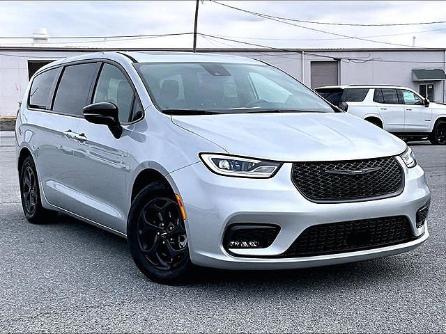 2023 CHRYSLER Pacifica