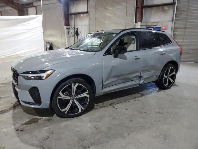2025 VOLVO XC60