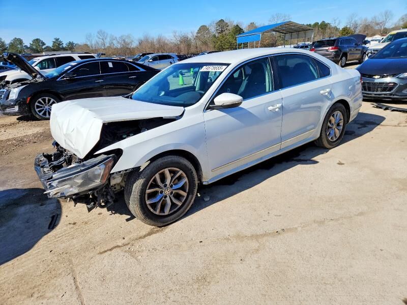 2016 VOLKSWAGEN Passat