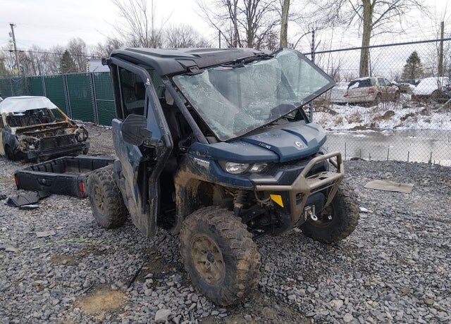 2025 CAN-AM Defender/Traxter