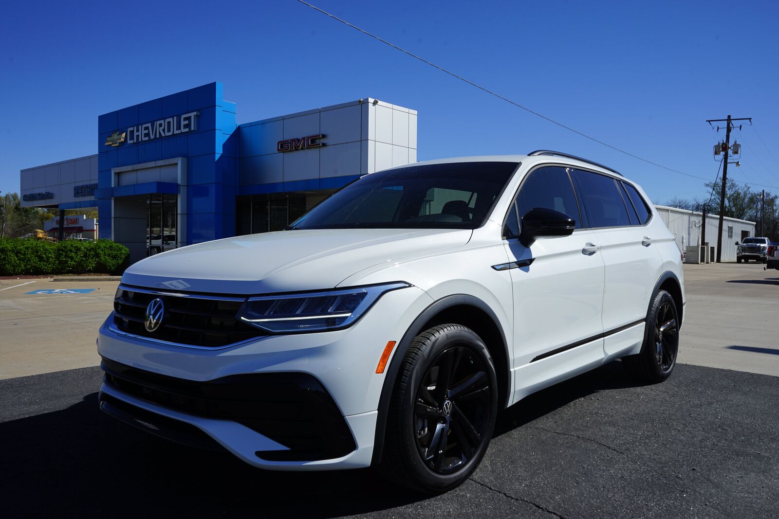 2024 VOLKSWAGEN Tiguan