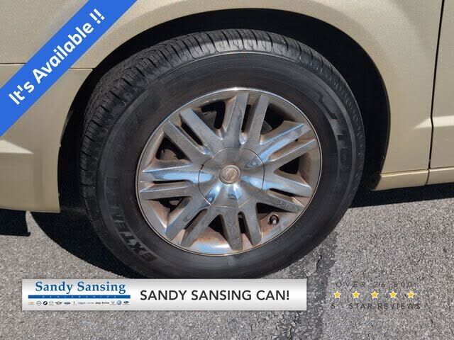 2010 CHRYSLER Town and Country