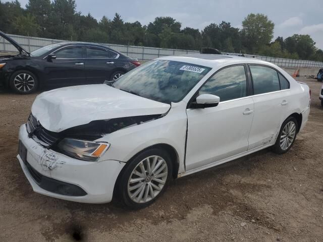 2013 VOLKSWAGEN Jetta