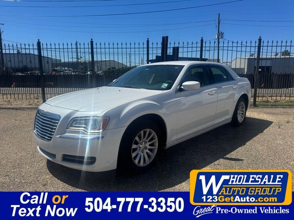 2011 CHRYSLER 300