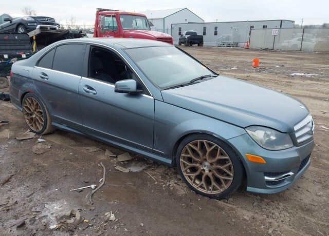 2012 MERCEDES-BENZ C-Class