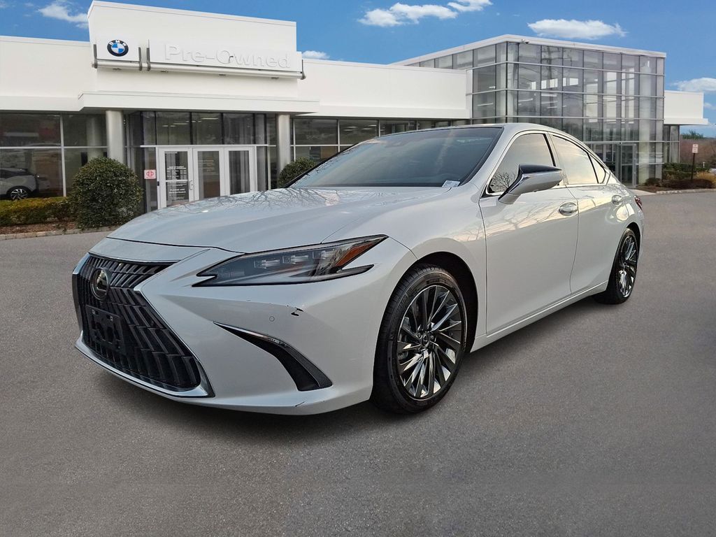 2025 LEXUS ES