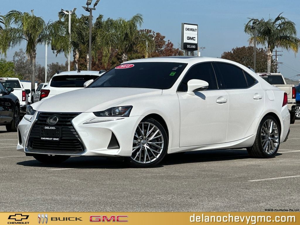2018 LEXUS IS