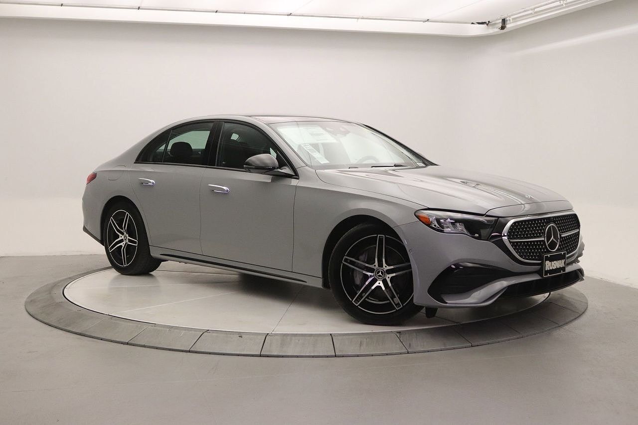 2026 MERCEDES-BENZ E-Class