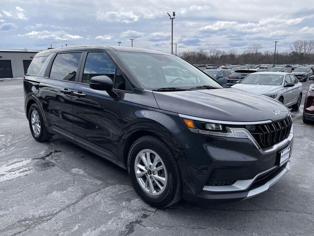2023 KIA Carnival