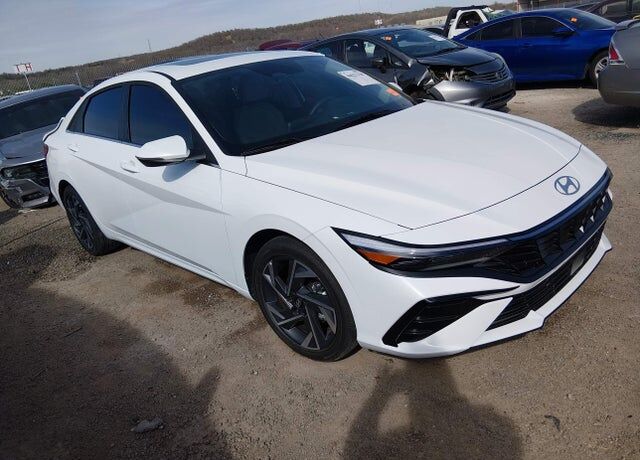 2025 HYUNDAI Elantra