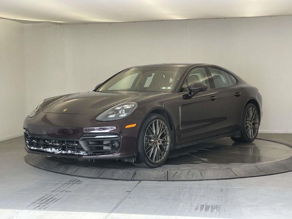 2022 PORSCHE Panamera