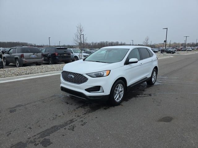 2023 FORD Edge