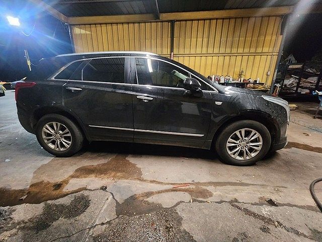 2017 CADILLAC XT5