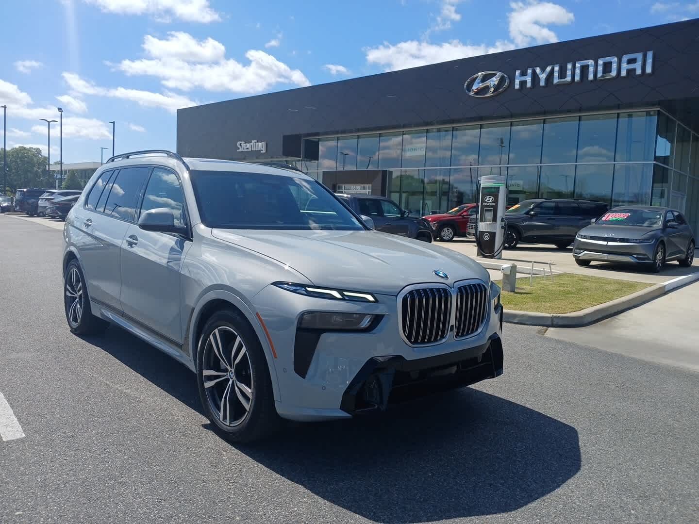 2023 BMW X7