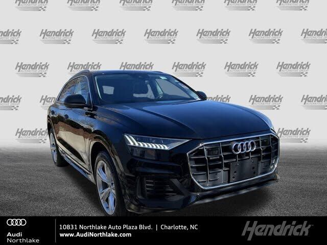 2023 AUDI Q8