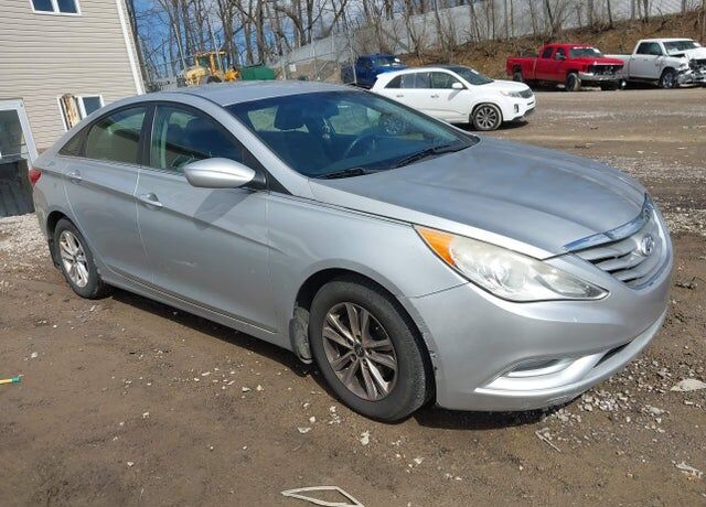 2013 HYUNDAI Sonata