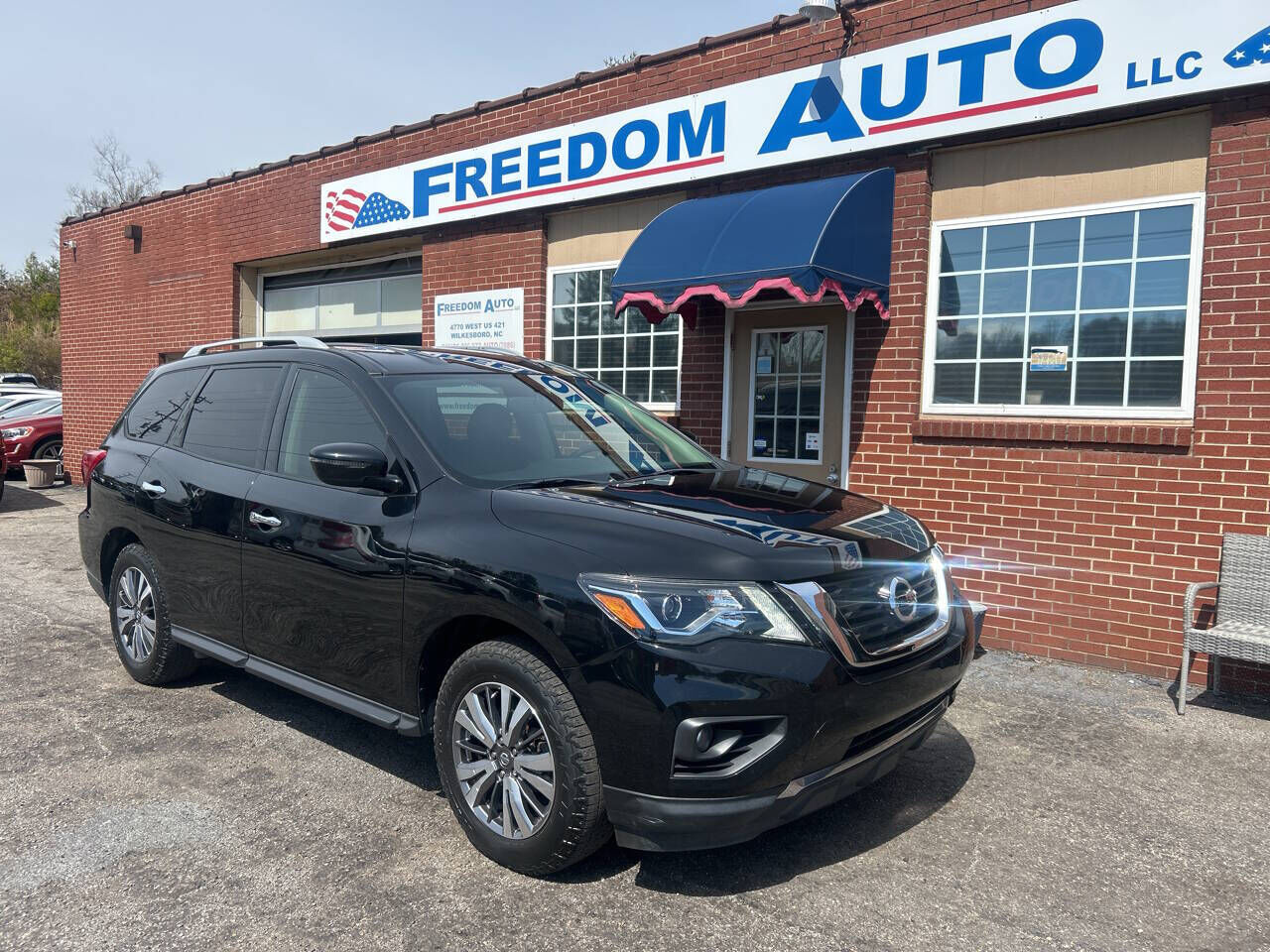 2019 NISSAN Pathfinder