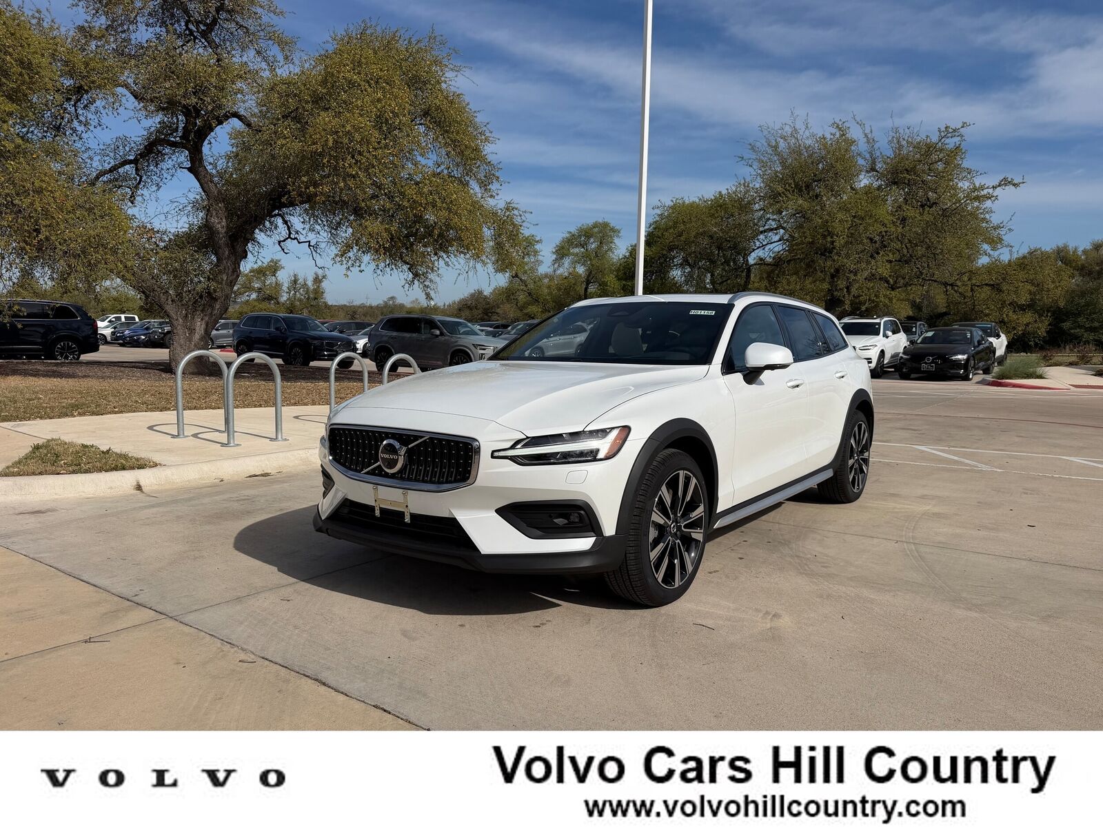 2026 VOLVO V60CC