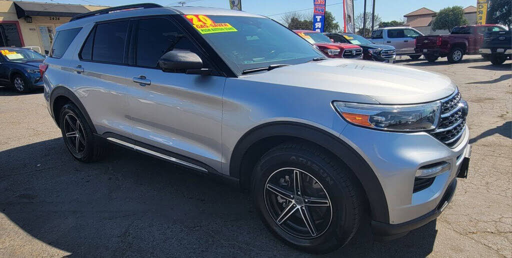 2020 FORD Explorer