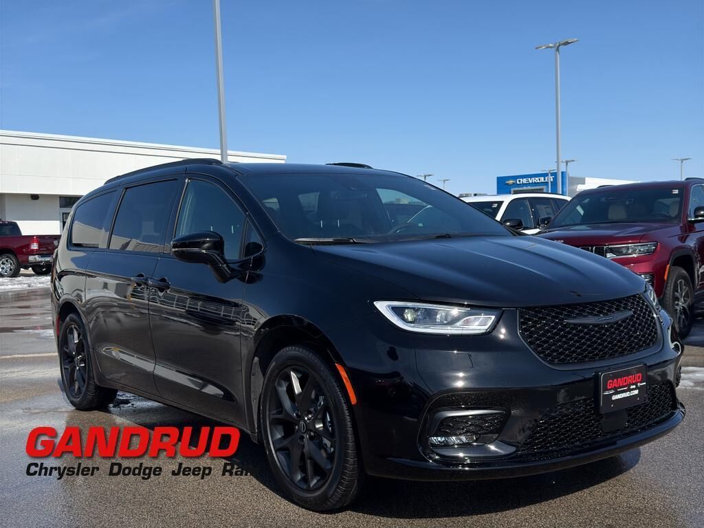 2026 CHRYSLER Pacifica