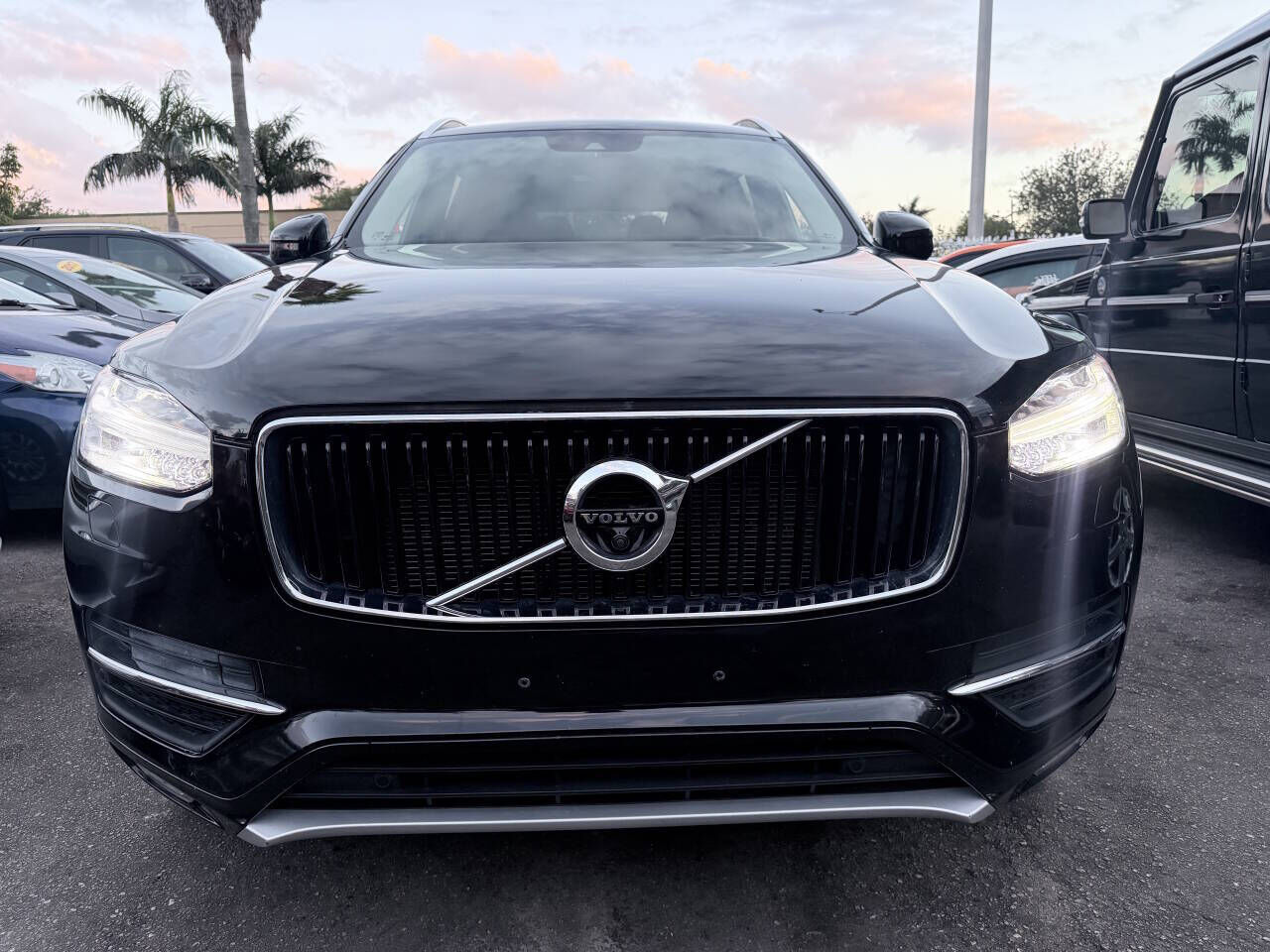 2017 VOLVO XC90