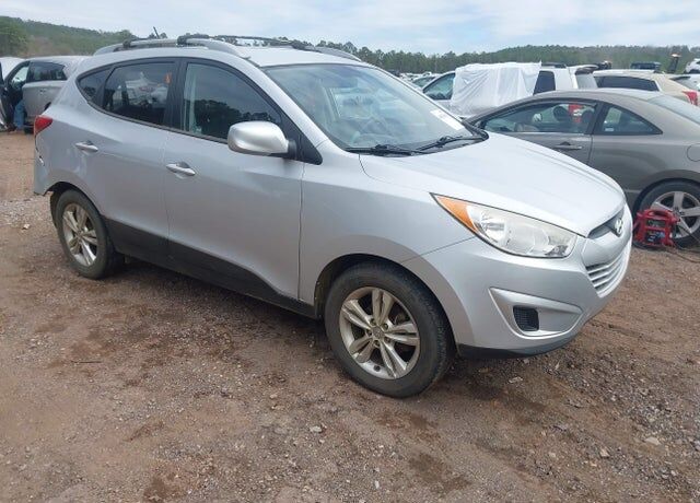 2011 HYUNDAI Tucson