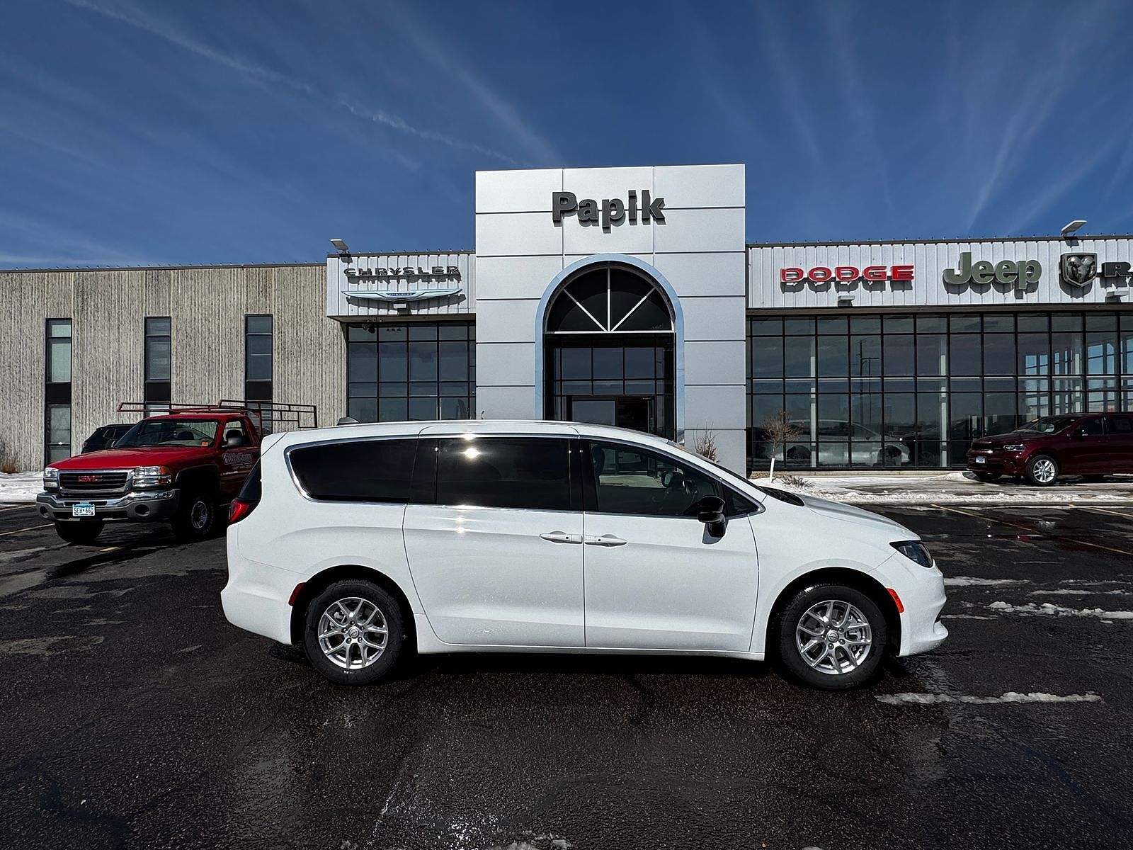 2026 CHRYSLER Voyager