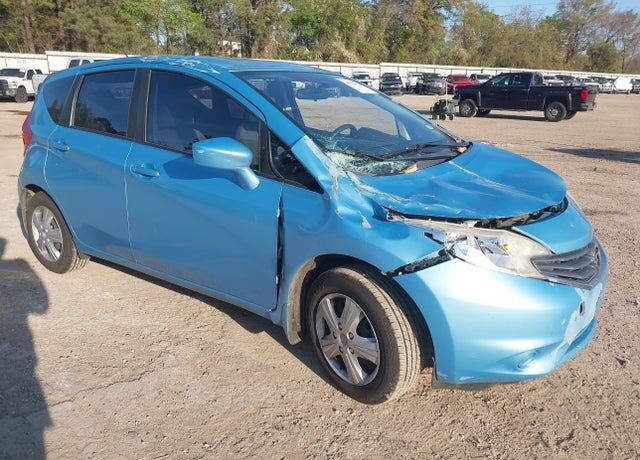 2015 NISSAN Versa