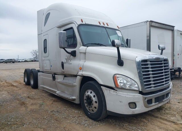 2016 FREIGHTLINER Cascadia