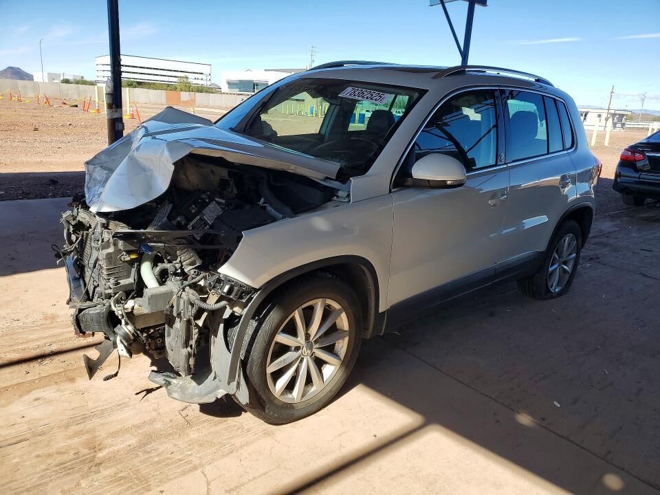 2017 VOLKSWAGEN Tiguan