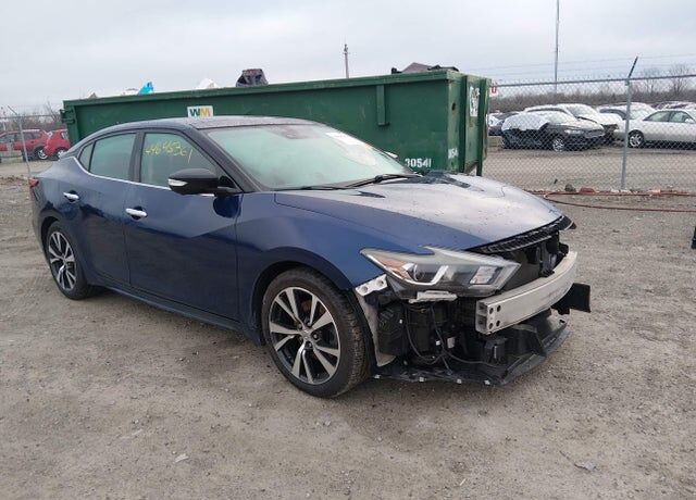 2017 NISSAN Maxima