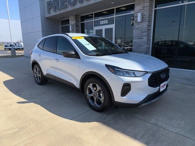 2025 FORD Escape