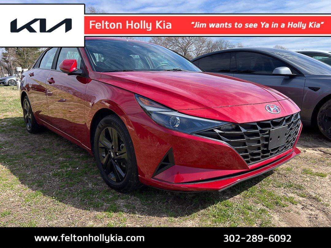 2022 HYUNDAI Elantra