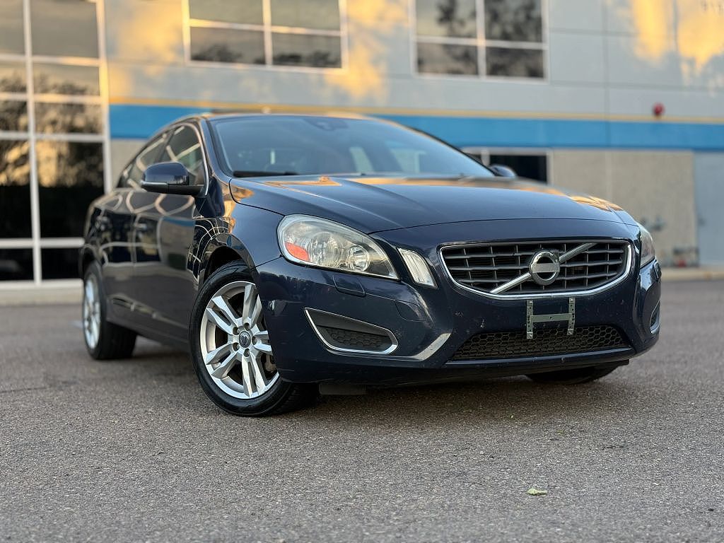 2013 VOLVO S60