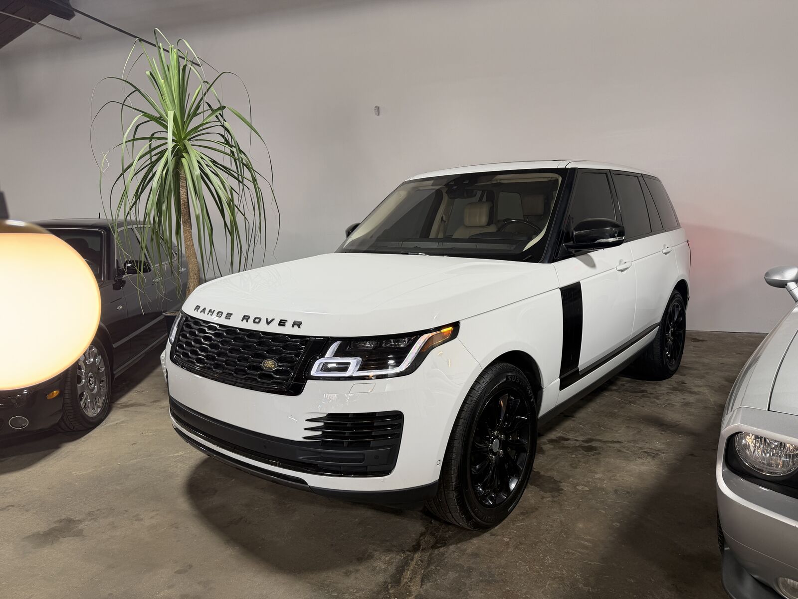 2019 LAND ROVER Range Rover