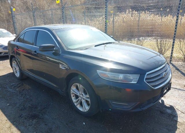 2014 FORD Taurus