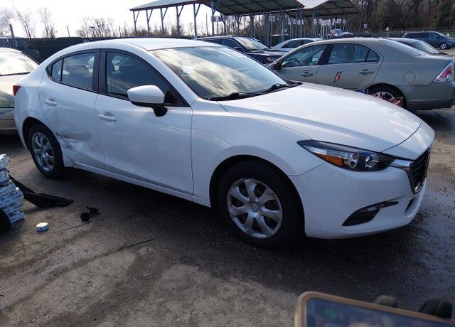2017 MAZDA Mazda3