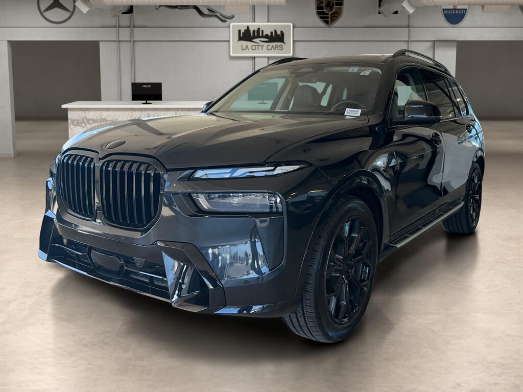 2025 BMW X7