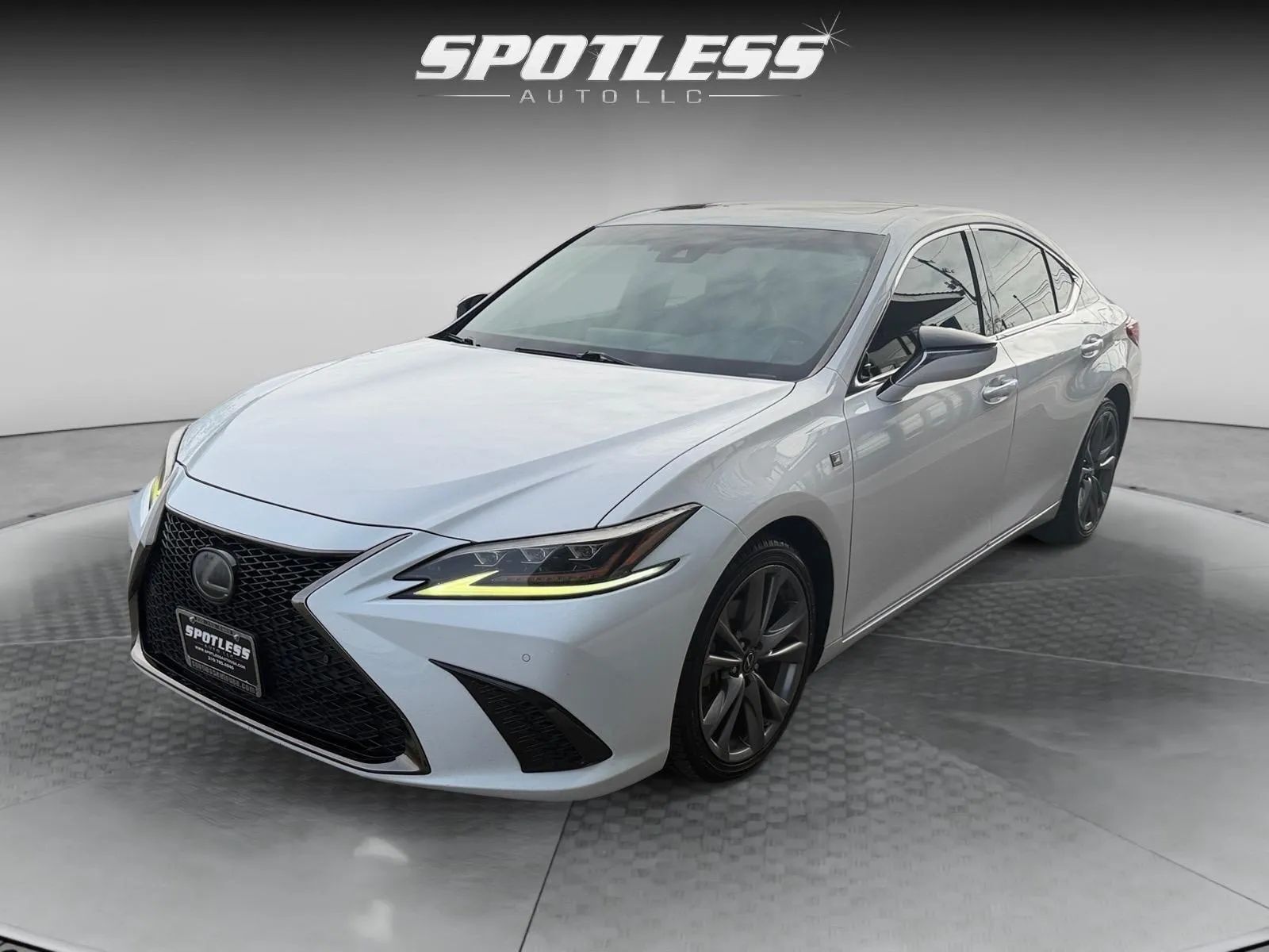 2019 LEXUS ES
